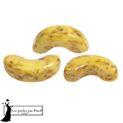 WHITE STONY BEIGE YELLOW ARCOS